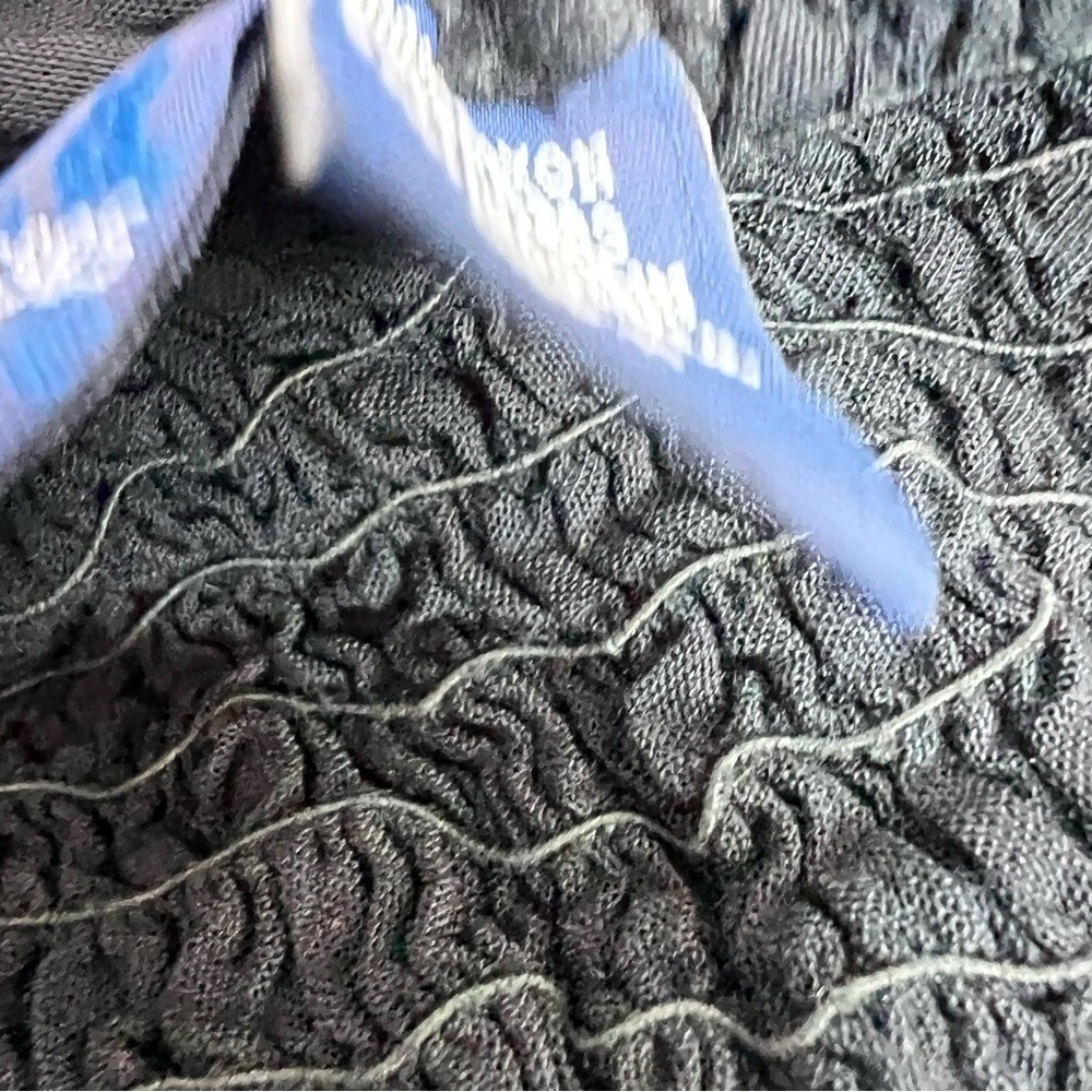 Hugs and kisses dress smocked Hawaii Chic Black and White Floral Maxi flowy - Picture 10 of 12